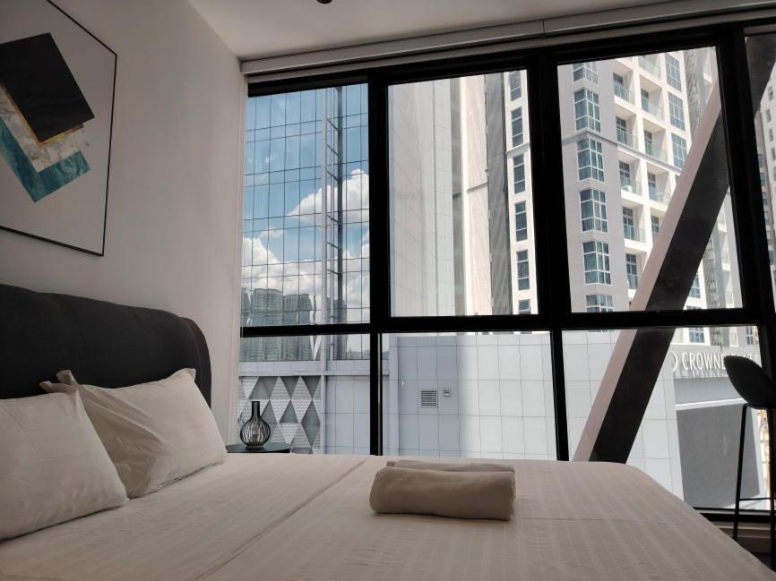 Scarletz Suites Klcc By Deko Retreat Kuala Lumpur Zimmer foto
